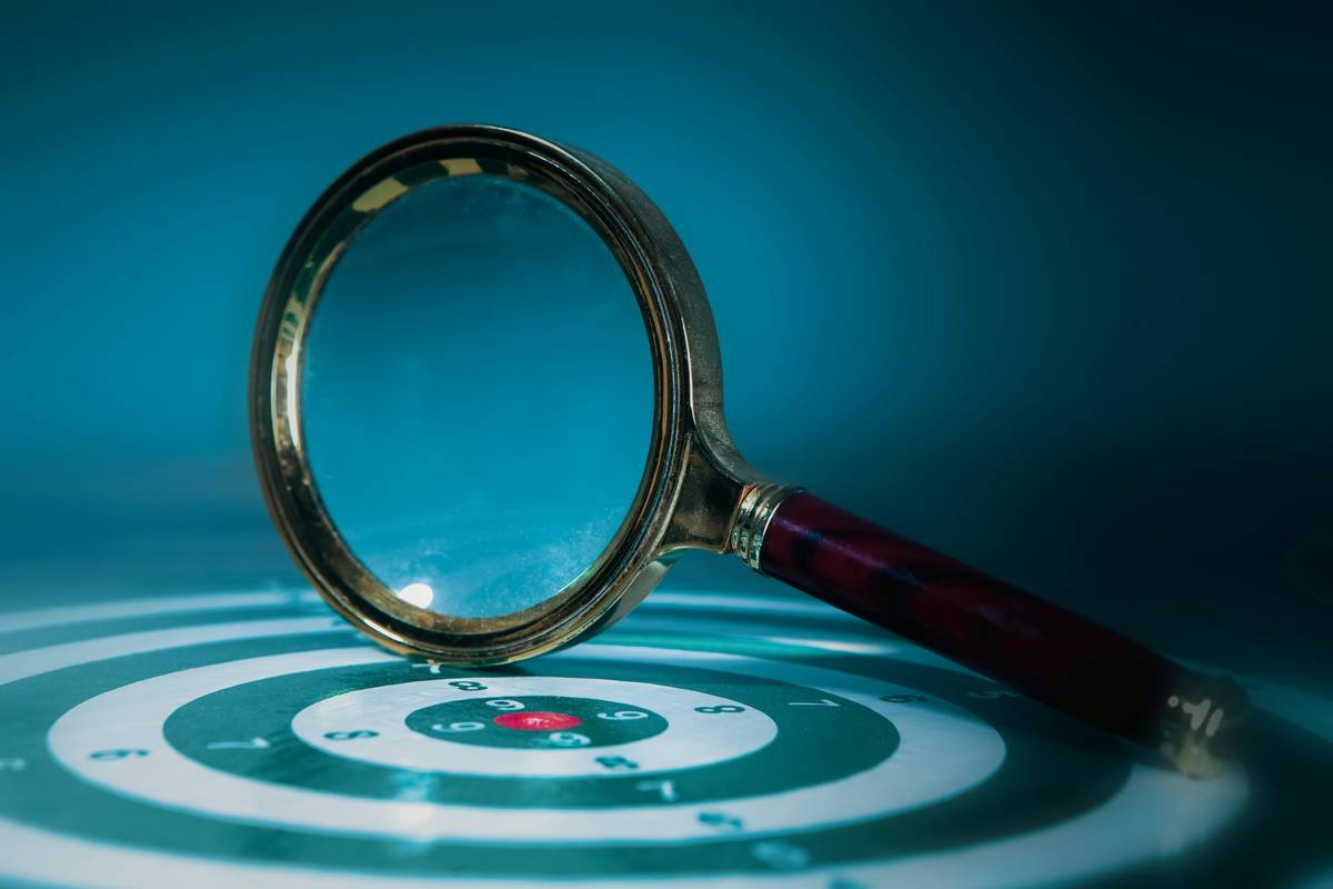 Online Fraud Detection Using Machine Learning: Outsmarting Scammers Before They Strike
